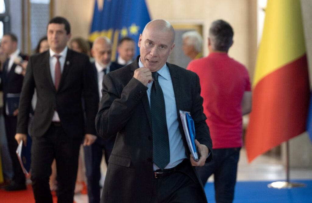 ministerul-culturii-anunta-concursuri-de-management-pentru-institutiile-aflate-in-interimat