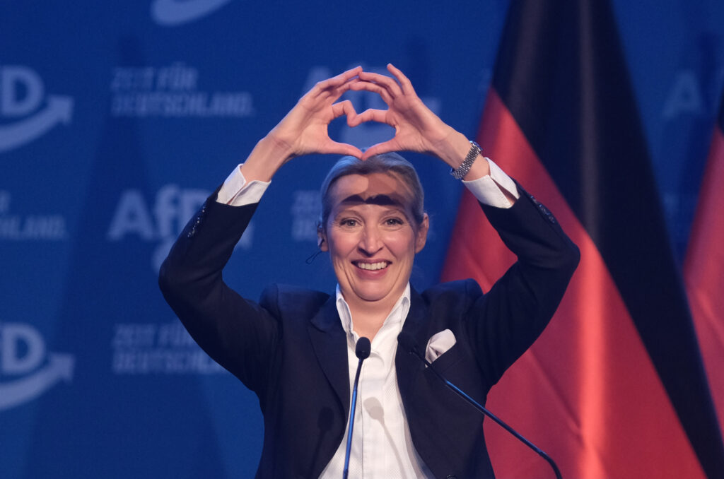 afd,-pe-primul-loc-in-cel-mai-recent-sondaj-din-germania.-nemtii-sunt-nemultumiti-de-merz