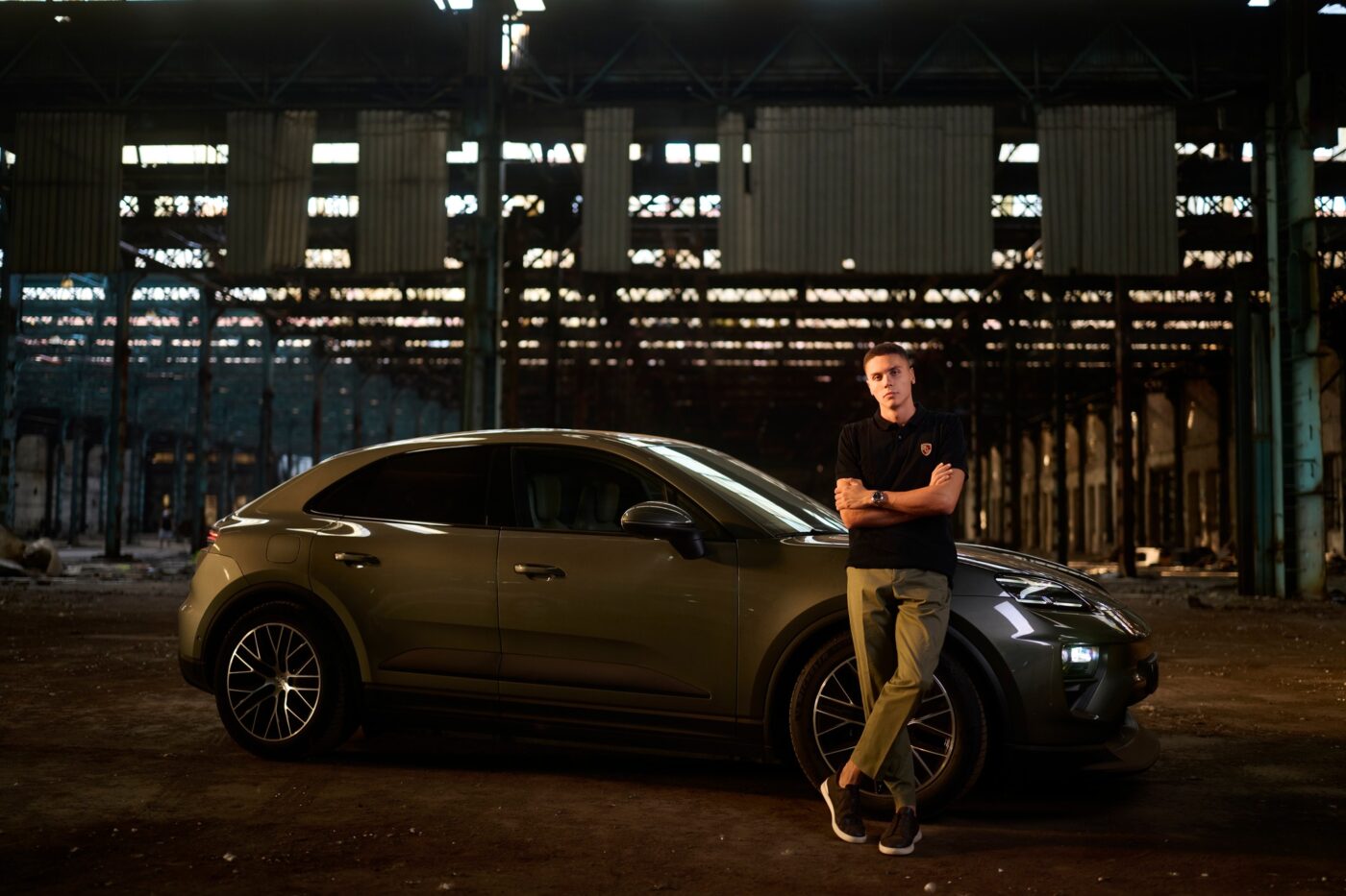 david-popovici-a-semnat-cu-porsche!-campionul-mondial-si-olimpic-a-ajuns-la-un-acord