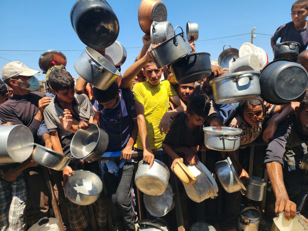 ajutor-blocat-pentru-gaza:-peste-1,3-milioane-de-palestinieni-asteapta-materiale-pentru-adaposturi