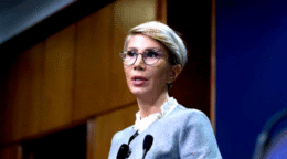 raluca-turcan:-oare-cine-vrea-sa-ia-comisioane-de-pe-urma-pensiilor-private-ale-romanilor?