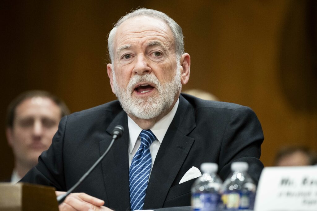 ambasadorul-sua-la-ierusalim,-mike-huckabee:-america-si-israel-sunt-legate-prin-acest-razboi