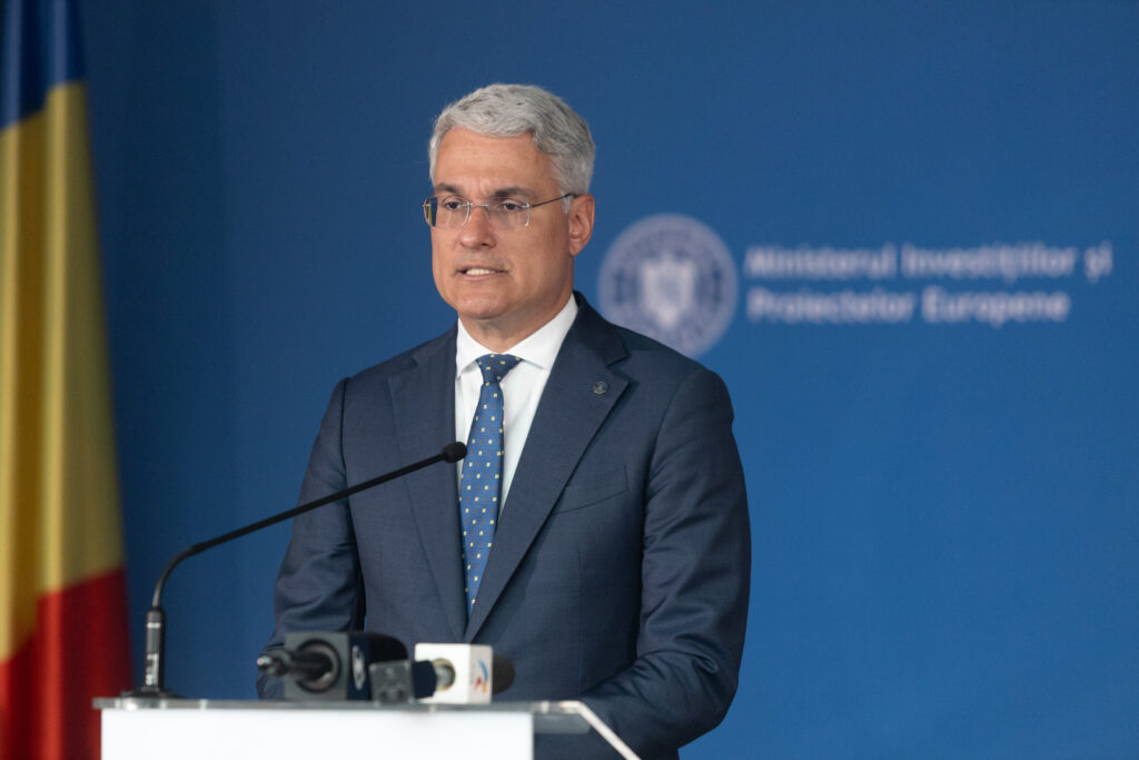 dragos-pislaru-face-ordine-la-minister:-sunt-angajati-care-vin-la-serviciu-ca-la-plaja”