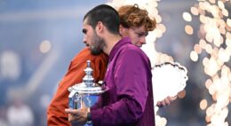 carlos-alcaraz-i-a-transmis-un-mesaj-transant-lui-jannik-sinner-dupa-ce-l-a-invins