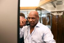 mike-tyson-va-fi-un-sac-uman-de-box!.-avertisment-inaintea-meciului-cu-floyd-mayweather