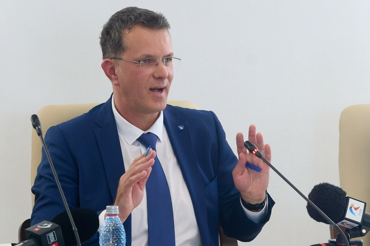 ionut-mosteanu:-drona-nu-a-fost-doborata,-nu!/rusia-provoaca-si-romania,-dupa-polonia