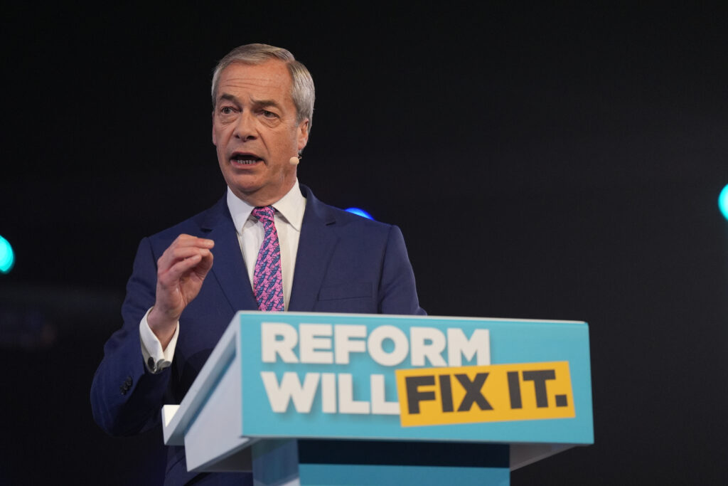 nigel-farage-promite-sa-elimine-dreptul-de-sedere-pe-termen-nedeterminat-in-marea-britanie