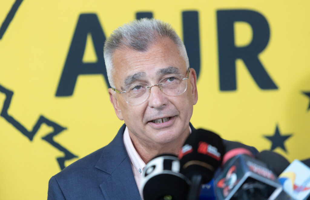 petrisor-peiu-(aur):-oricat-de-mult-ar-creste-veniturile,-statul-isi-creste-cheltuielile-si-mai-mult