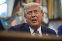 medicii-critica-afirmatiile-lui-trump-despre-tylenol:-anti-stiintifice-si-iresponsabile