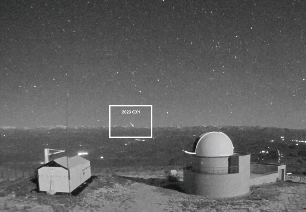 cercetatorii-au-aflat-de-unde-vin-bucatile-de-roca-extraterestre-prabusite-in-franta