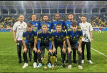 mfc-ploiesti-si-a-prezentat-cele-doua-trofee-pe-ilie-oana