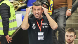 imagini-halucinante-cu-selectionerul-romaniei!-george-buricea-si-a-lovit-jucatorul