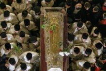 cel-mai-mare-pelerinaj-religios-al-anului-a-debutat-la-iasi