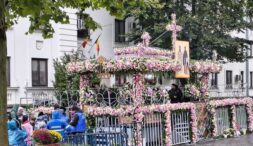 alerta-la-pelerinajul-sfintei-parascheva:-patru-persoane-au-avut-nevoie-de-ajutor-medical