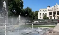 un-nou-punct-de-atractie-la-iasi!-parcul-din-fata-teatrului-national,-inaugurat-sambata