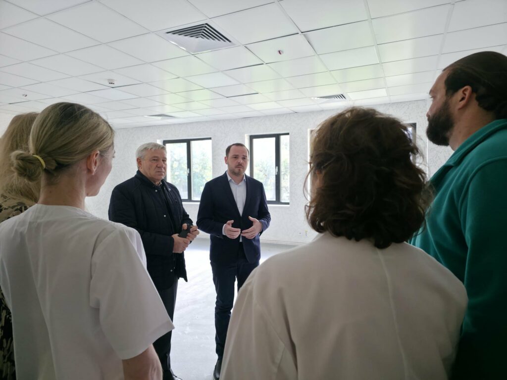 ministrul-sanatatii-anunta-noi-proiecte-in-cadrul-unui-spital-din-judetul-vaslui