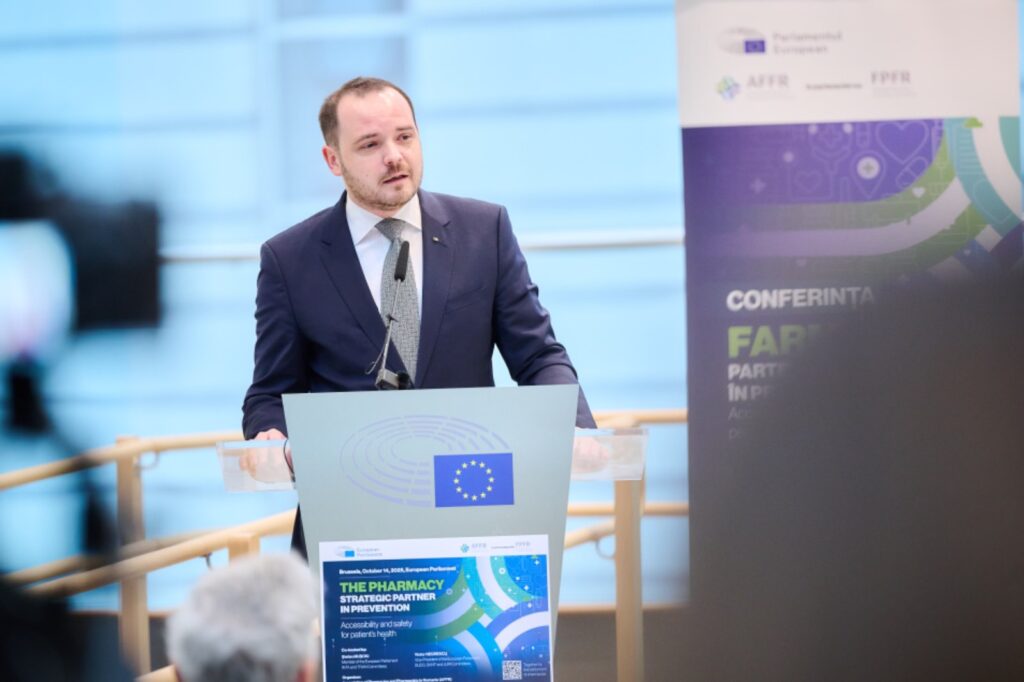 rogobete-participa-la-bruxelles-la-discutii-despre-rolul-farmacistilor-in-sanatate