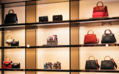 oamenii-cumpara-din-ce-in-ce-mai-mult-produse-second-hand-de-lux