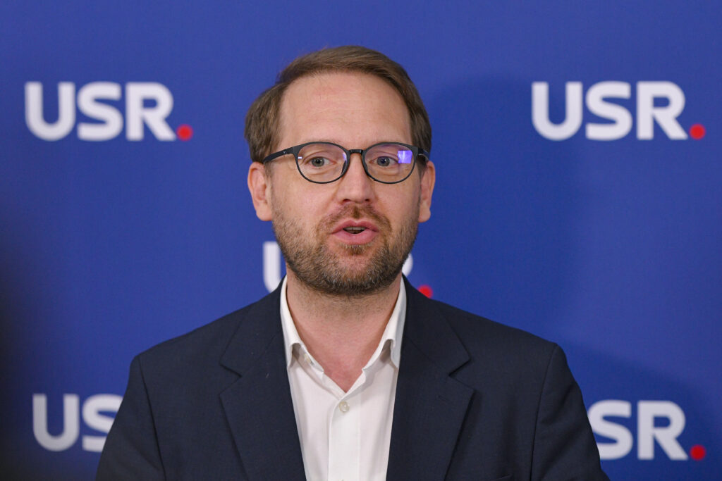 fritz:-romania-s-a-comportat-ca-la-carte-in-privinta-comunicarii-retragerii-trupelor-americane