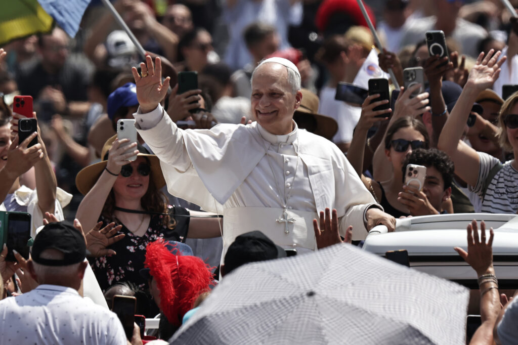 papa-indeamna-sua-la-o-reflectie-profunda-despre-tratamentul-migrantilor-sub-administratia-trump