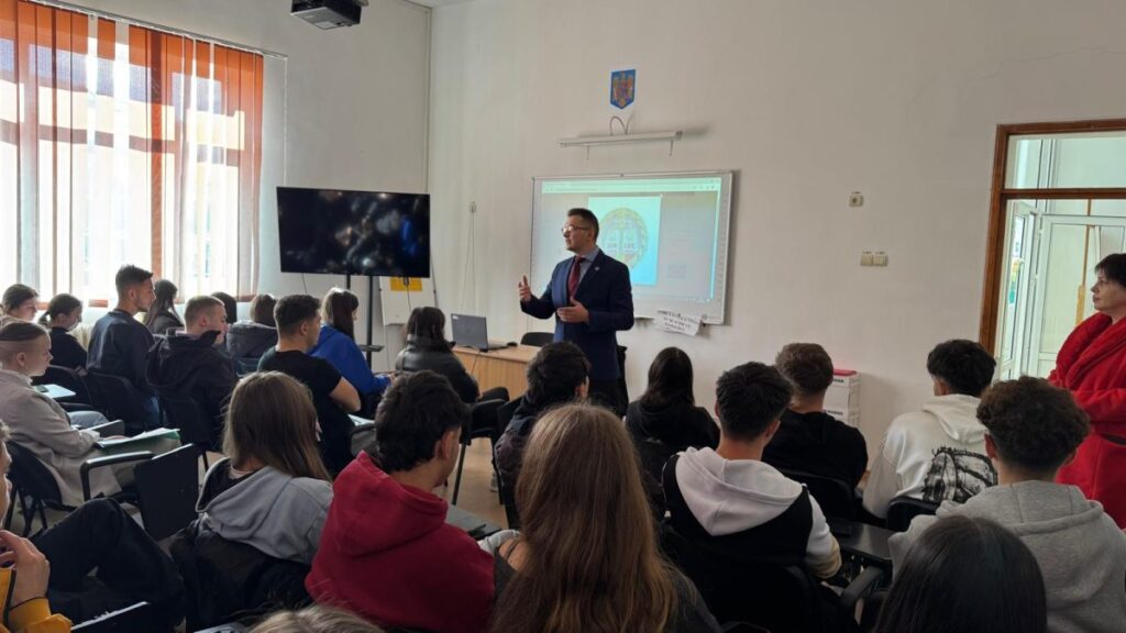 dialog-despre-justitie-si-responsabilitate-civica-la-colegiul-tehnic-gheorgheasachiiasi