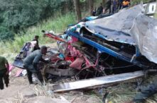 zeci-de-oameni-au-murit-in-urma-unui-accident-de-autobuz-produs-in-peru