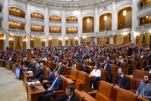 sindicalistii-din-parlament-ii-cer-lui-bolojan-politici-economice-coerente-in-loc-de-austeritate