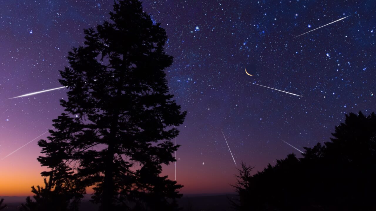 ziua-cand-ploaia-de-meteori-leonide-va-atinge-apogeul.-cum-poate-fi-urmarit-fenomenul-astronomic