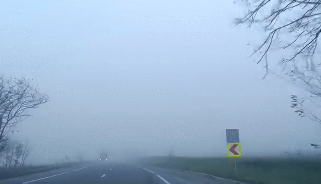 ceata-creeaza-probleme-in-iasi!-zbor-anulat,-intarzieri-si-avertizari-pentru-soferi