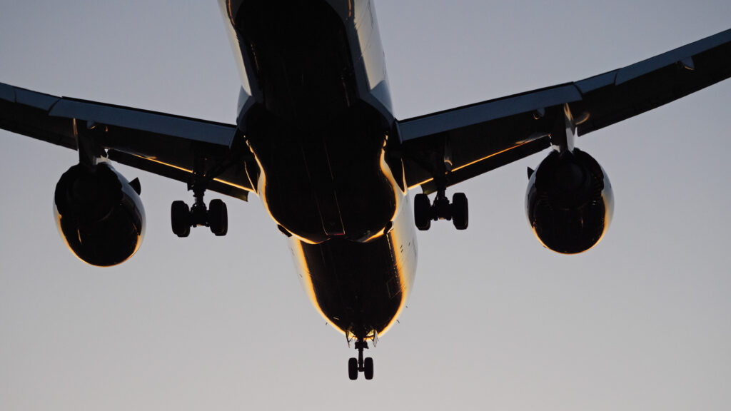 zboruri-anulate-in-india-din-cauza-norului-de-cenusa-provenit-de-la-un-vulcan-din-etiopia