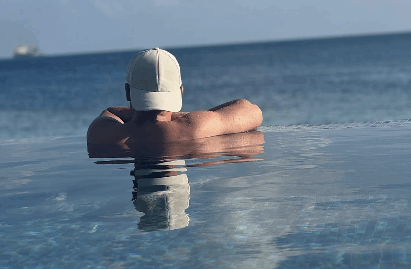 le-a-facut-cadou-celor-doua-surori-cate-un-penthouse-si-a-platit-1000.000-de-euro