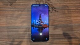 poco-f8-ultra,-telefonul-in-blugi-care-canta-bose-si-vrea-sa-fie-mai-mult-decat-un-gaming-phone