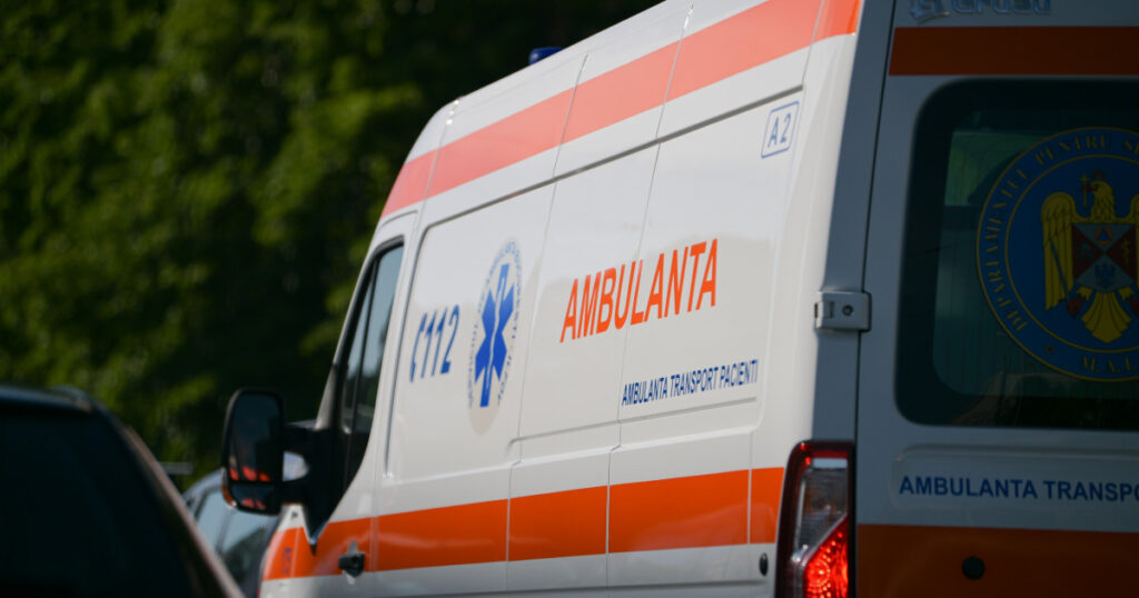 barbat-in-stare-critica,-gasit-cazut-si-beat-pe-strada,-resuscitat-dupa-ce-a-intrat-in-coma