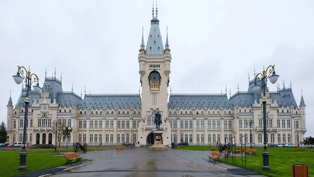 program-special-de-sarbatori-la-palatul-culturiidiniasi
