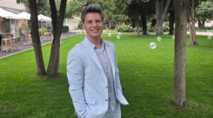 luna-cadourilor-vine-cu-eveniment-special-pentru-lacramioara-perijoc:-abia-astept-voi-fi-foarte-emotionata.