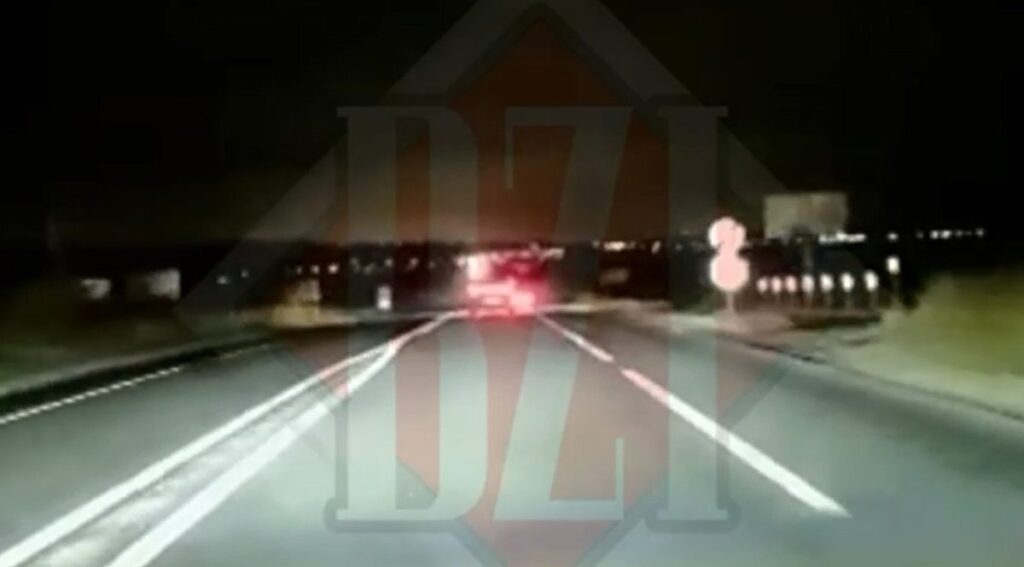 iata-cum-s-a-produs-accidentul-rutier-de-la-podu-iloaiei.-totul-a-fost-surprins-pe-o-camera-de-bord