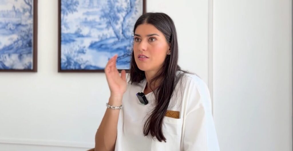 sorana-cirstea-i-a-dat-de-gol-pe-romani-in-fata-francezilor:-lipsim-de-la-scoala.-parintii-spun-domne,-fata-mea!