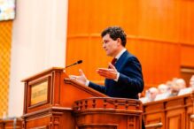 nicusor-dan,-despre-ludovic-orban:-nu-se-poate-ca-presedintele-sa-spuna-una-si-consilierul-sau-sa-spuna-exact-invers