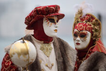 ce-trebuie-sa-stie-turistii-despre-carnavalul-anual-de-la-venetia-din-ianuarie-2026:-de-la-programul-evenimentelor-la-preturi