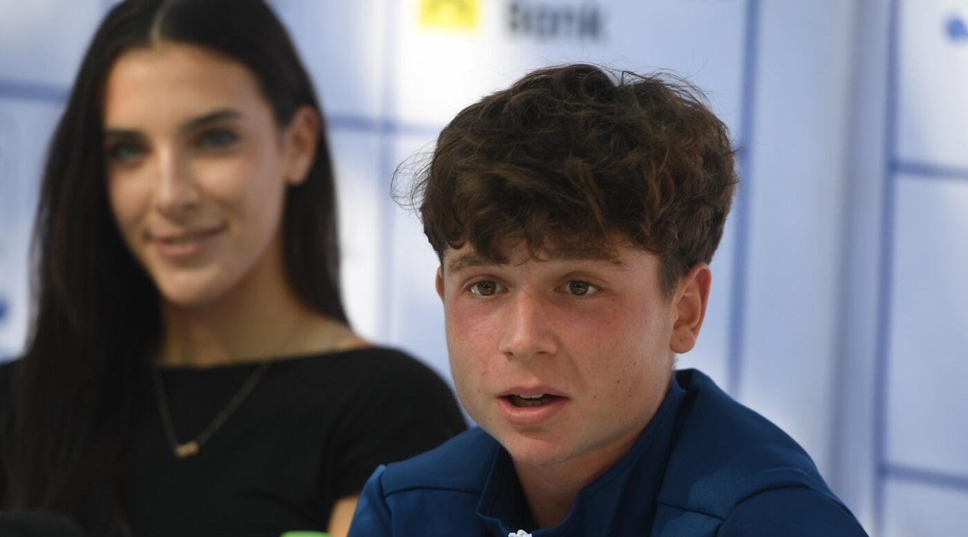 dupa-ce-a-renuntat-la-tricolor,-urmasul-lui-ilie-nastase-a-mers-la-primul-turneu-ca-jucator-al-frantei!-reactia-strainilor