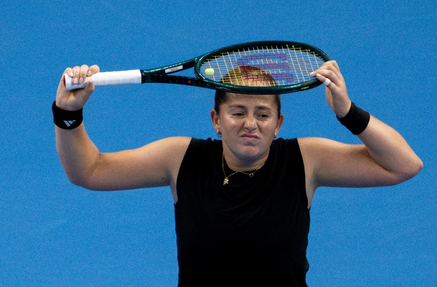 jelena-ostapenko-ramane-cea-mai-controversata-jucatoare-din-wta