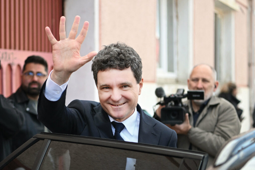 nicusor-dan-luat-la-intrebari-de-romanii-de-la-londra:-ce-s-a-intamplat-cu-turul-doi?-raspunsul-presedintelui