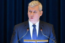 catalin-predoiu-s-a-intalnit-cu-directorul-fbi,-urmand-sa-fie-constituit-un-grup-de-lucru-comun