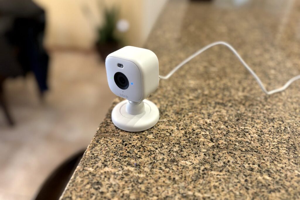 sunt-camerele-de-supraveghere-conectate-la-internet-un-pericol-pentru-viata-personala?