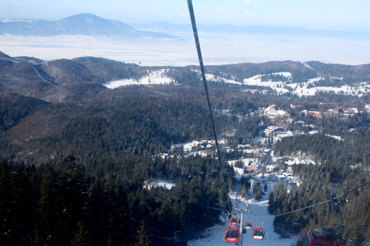 statiunea-romaneasca-preferata-a-turistilor-pentru-perioada-sarbatorilor-de-iarna.-ocupa-locul-1-in-top,-in-2025