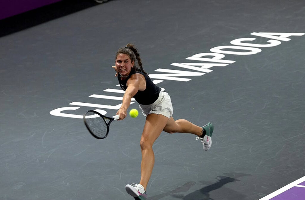 jucatoarea-de-tenis-care-a-luat-nota-9-la-bacalaureat-isi-incepe-ascensiunea-in-wta.-cine-este-briana-szabo