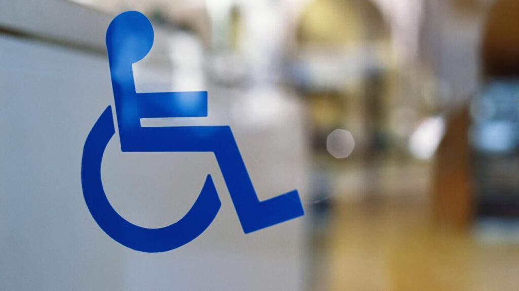 ministrul-sanatatii,-alexandru-rogobete,-sustine-ca-jumatate-dintre-certificatele-de-handicap-de-la-iasi-ar-fi-false