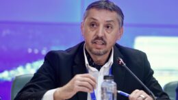 ministrul-educatiei,daniel-david,-si-a-dat-demisia-din-guvernul-romaniei