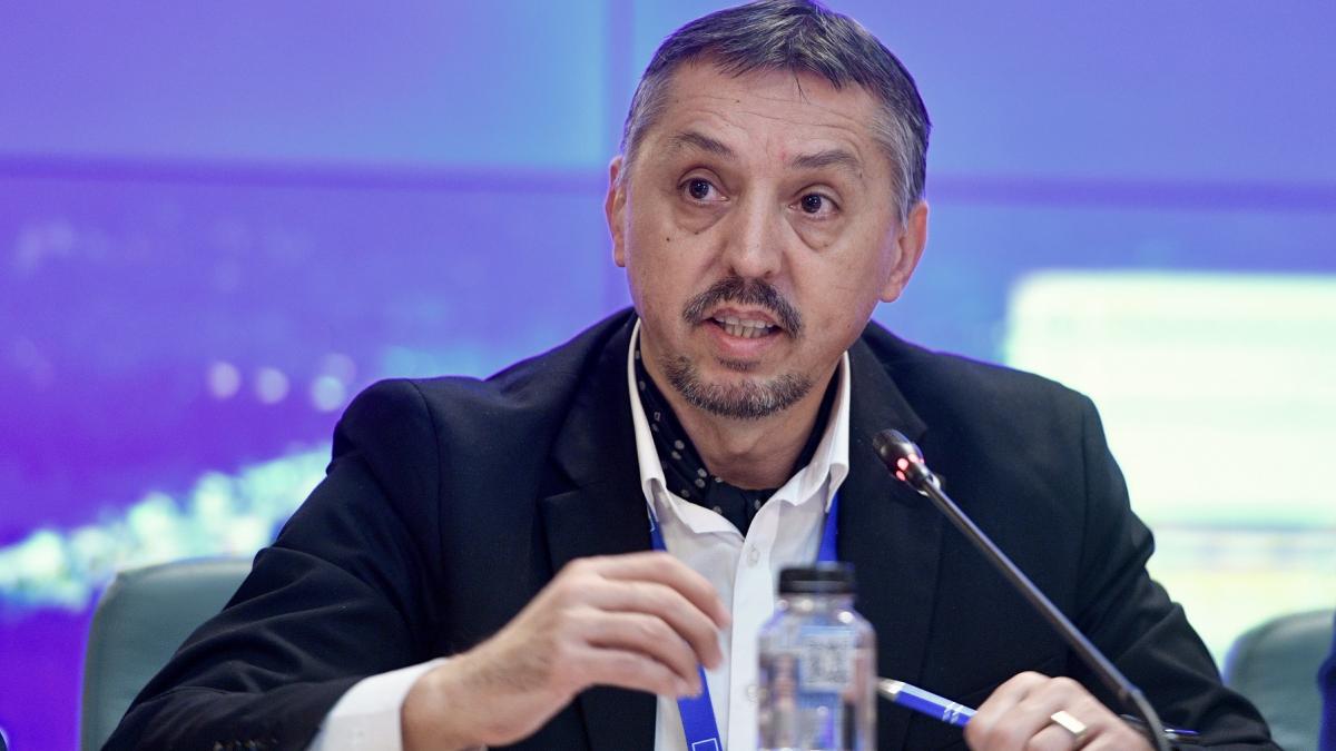 ministrul-educatiei,daniel-david,-si-a-dat-demisia-din-guvernul-romaniei