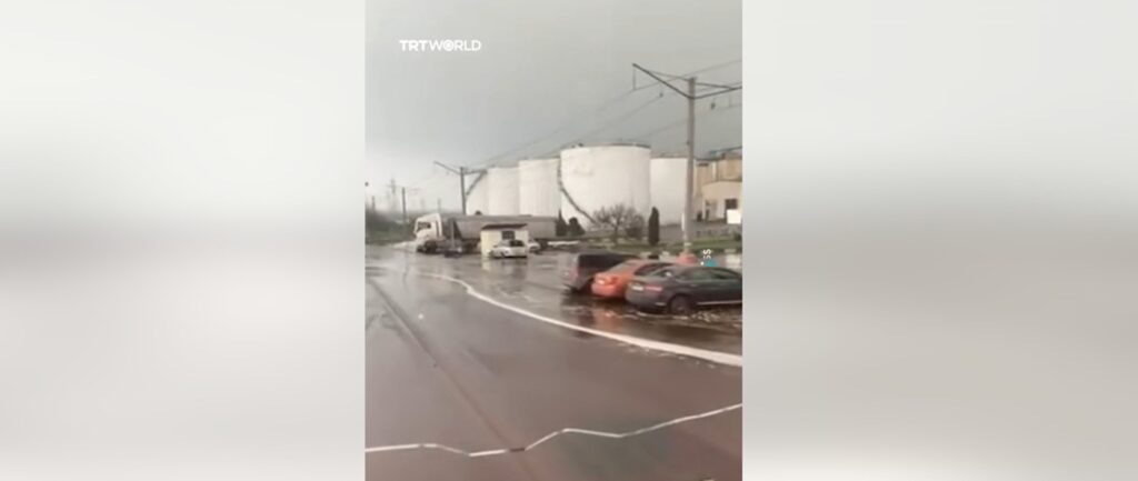 scurgere-masiva-de-ulei-de-floarea-soarelui-in-mare-dupa-atacuri-rusesti-la-odesa